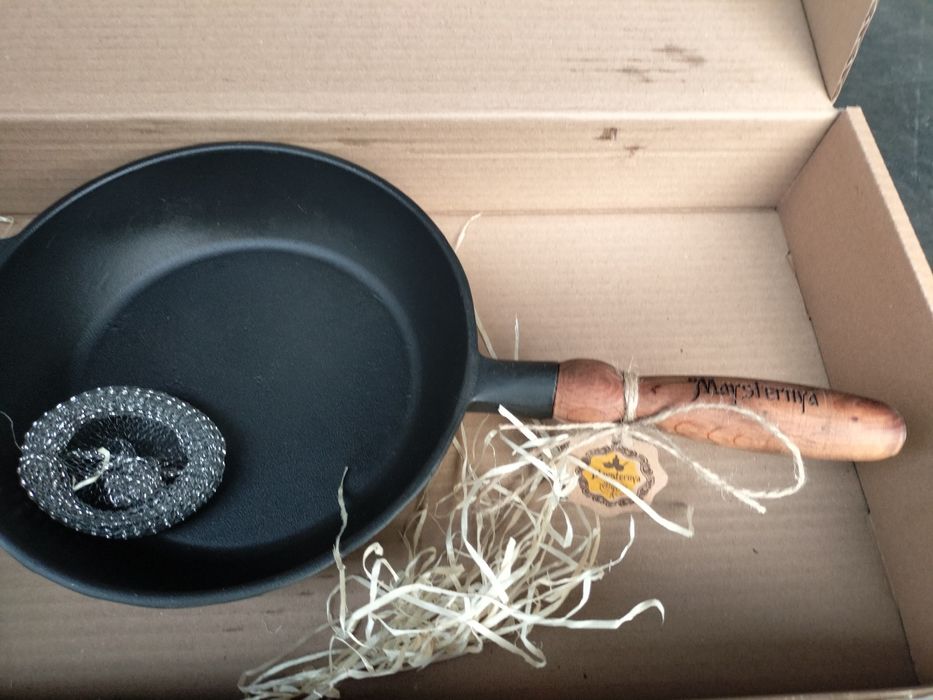 Сковородка чугунная 24/6