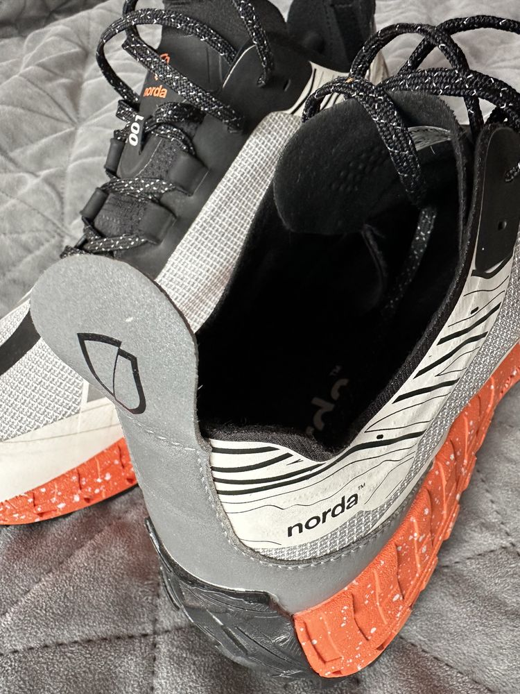 Norda 001 G+ Spike Grey Orange