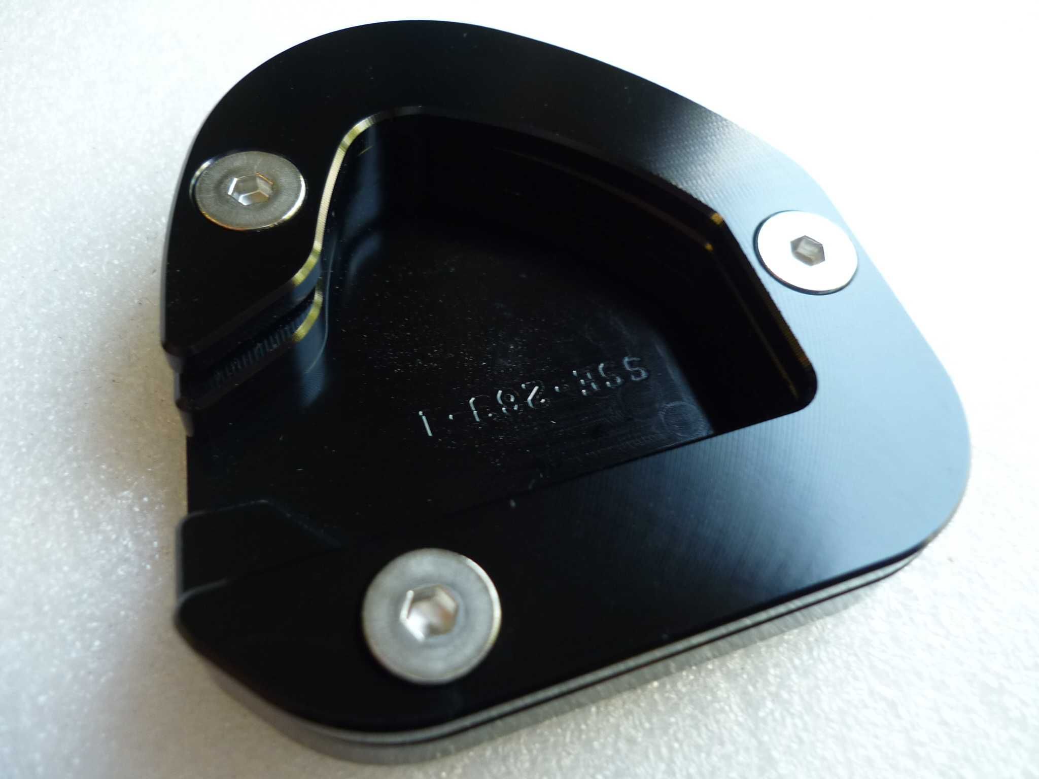 Suzuki Bandit Nakładka na stopkę,poszerzenie GSF 650,GSF 1250 07- P-ń