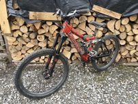 Kona Stinky Primo marzocchi 66 mavic dh freeride