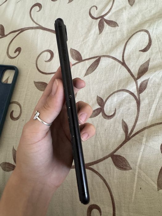 Продам iphone 7+