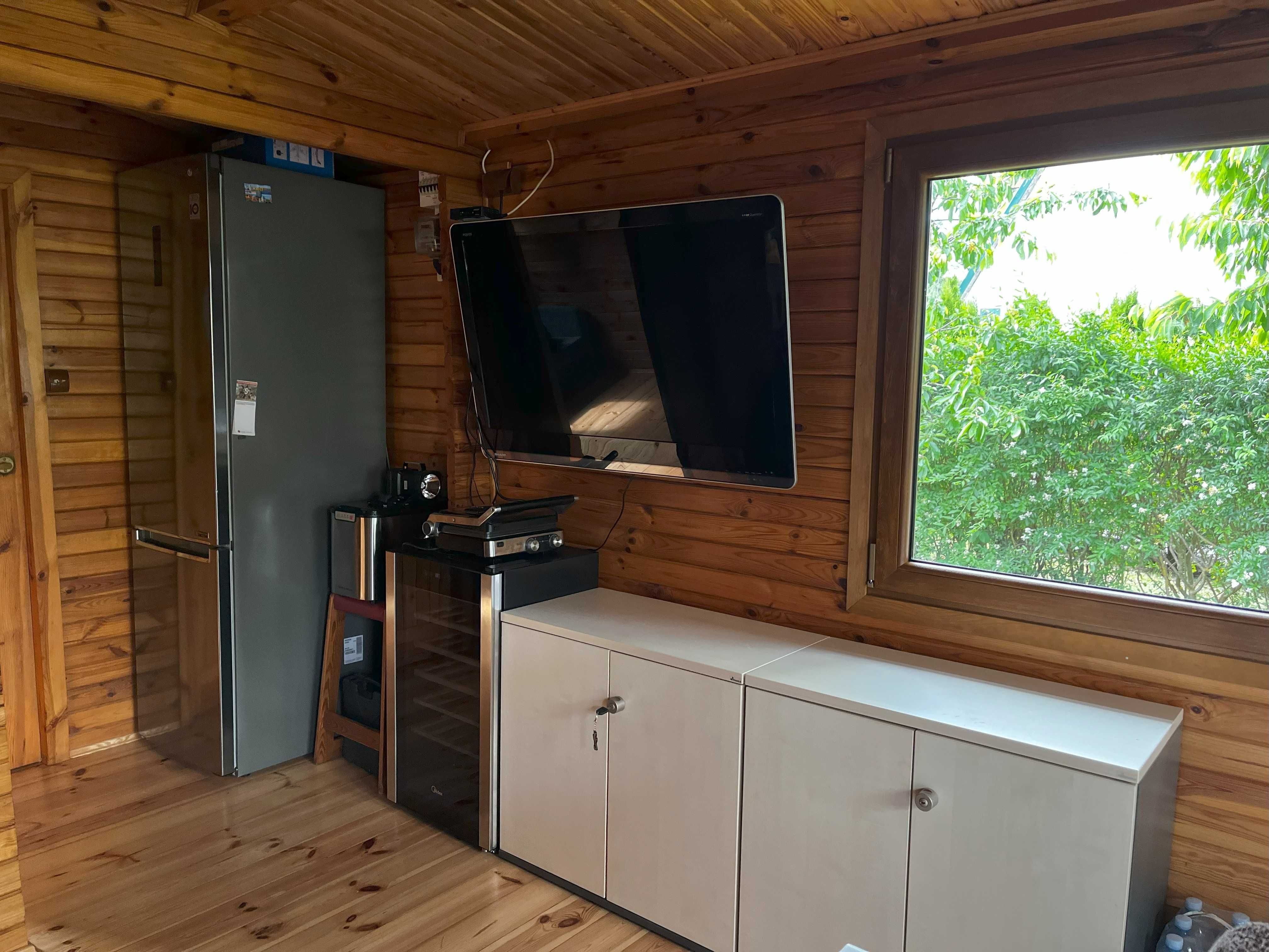 Domek w Pierkunowie z linią brzegową Jez. Kisajno