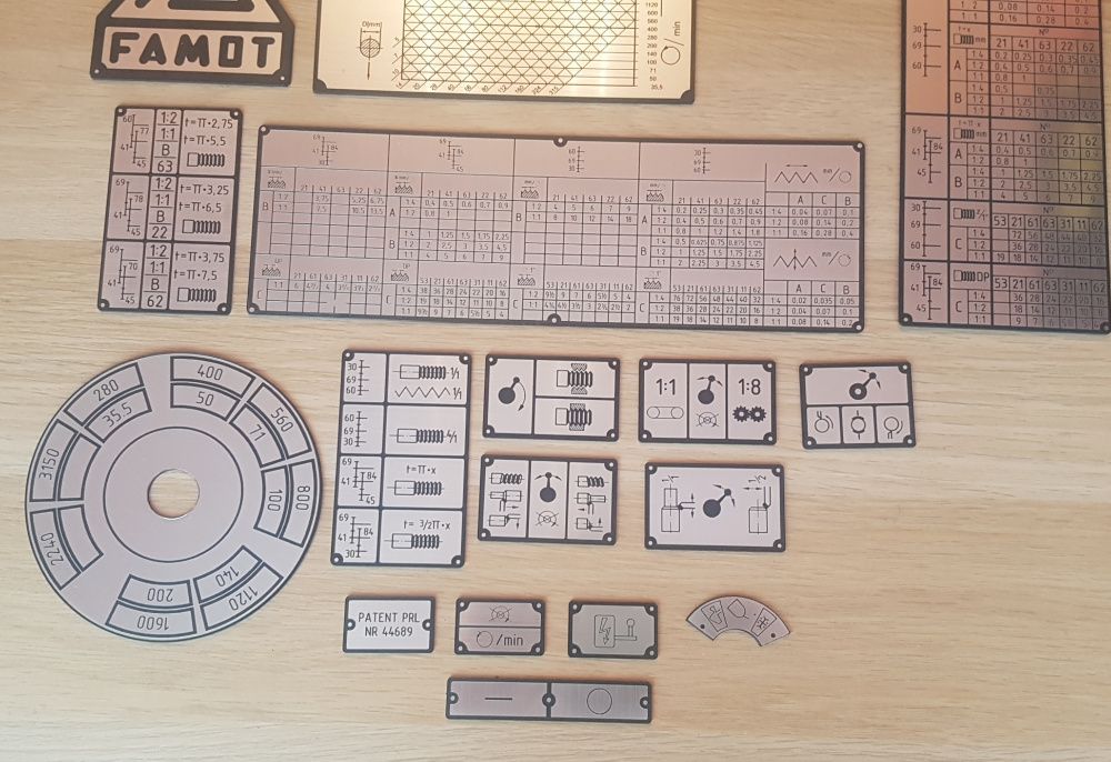 Tokarka TUM-25 B Tabliczki Tabliczka Tabela Gwintów