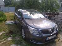 Toyota avensis 2011р