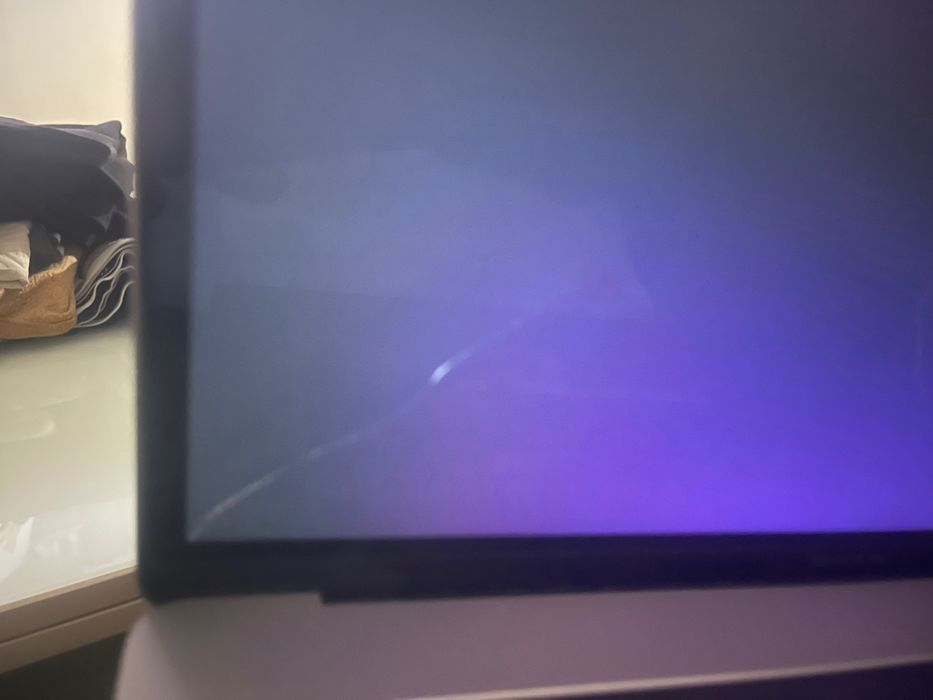 Apple MacBook Pro 15" A1990 Touch bar Retina (EMC 3359)-под ремонт