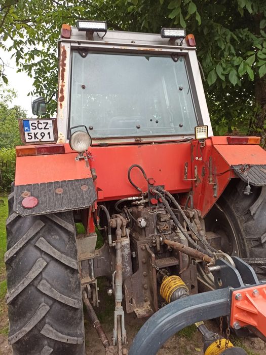 Massey Ferguson MF 1014 + ładowacz czołowy Stoll Robust