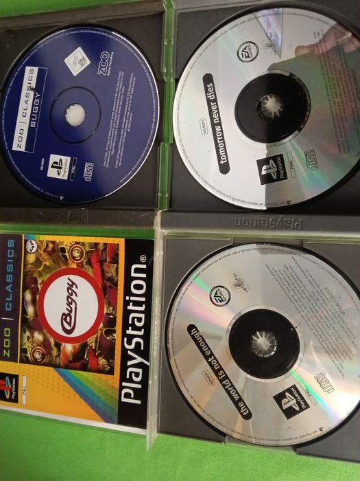 4 jogos PlayStation 1