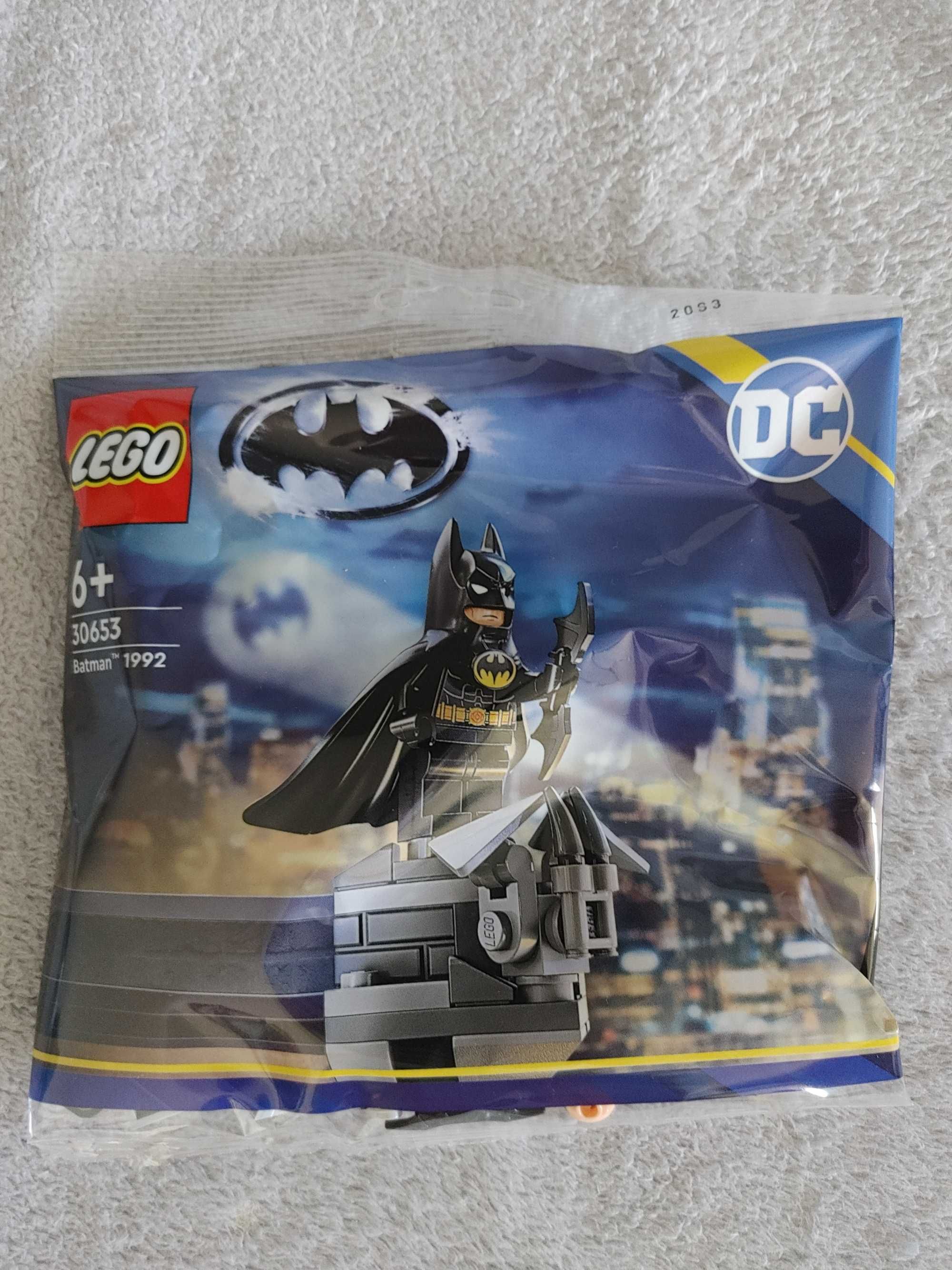 LEGO 10292 Mieszkania z serialu Przyjaciele + gratis Lego Batman