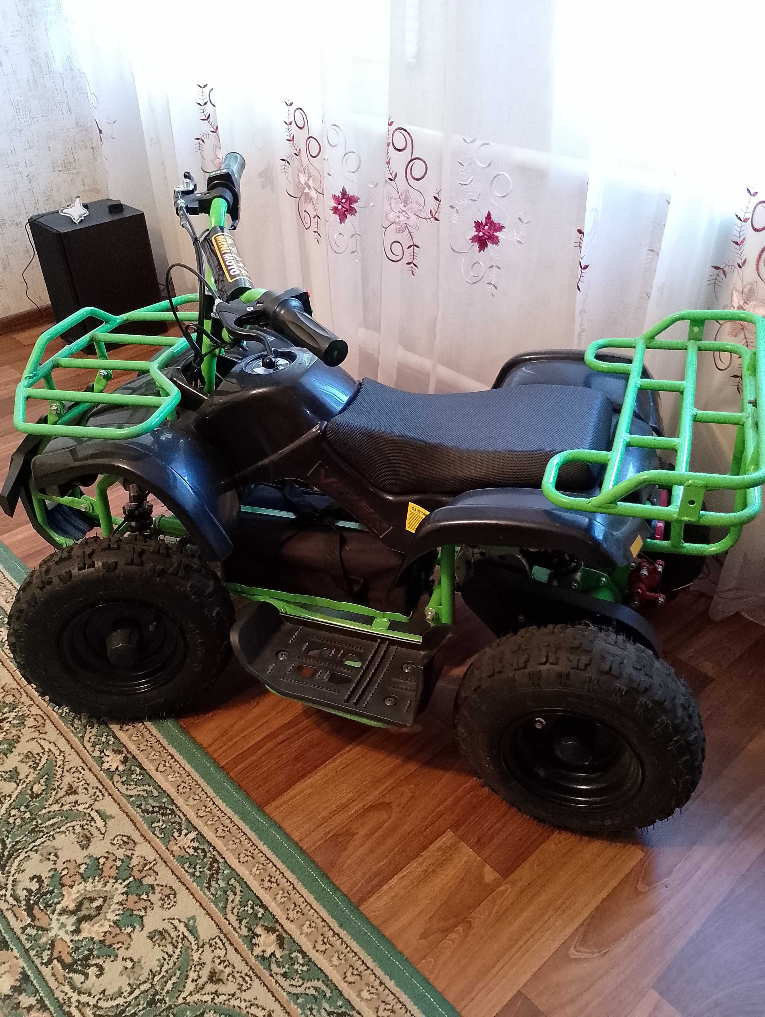 Дитячий квадроцикл