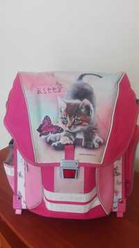Рюкзак портфель для дівчинки