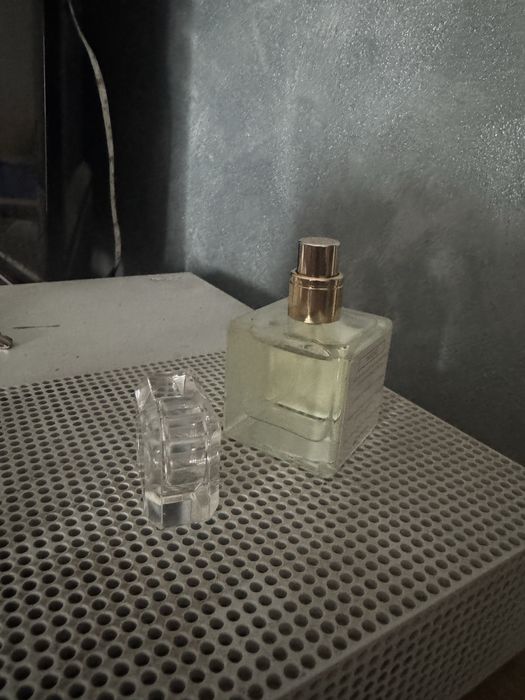 Perfumy do sprzedania