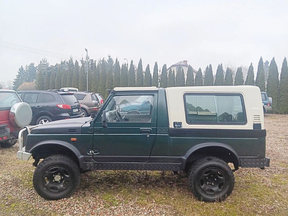 Suzuki Samurai . 4X4 Zdrowy. OponaTERENOWA. 1,3 BENZYNA. LOONG