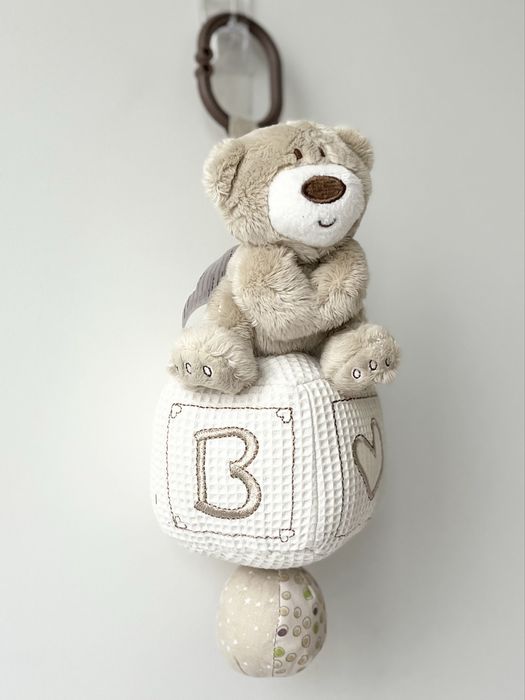 Інтерактивна музична іграшка для дитячого лідечка або візочка