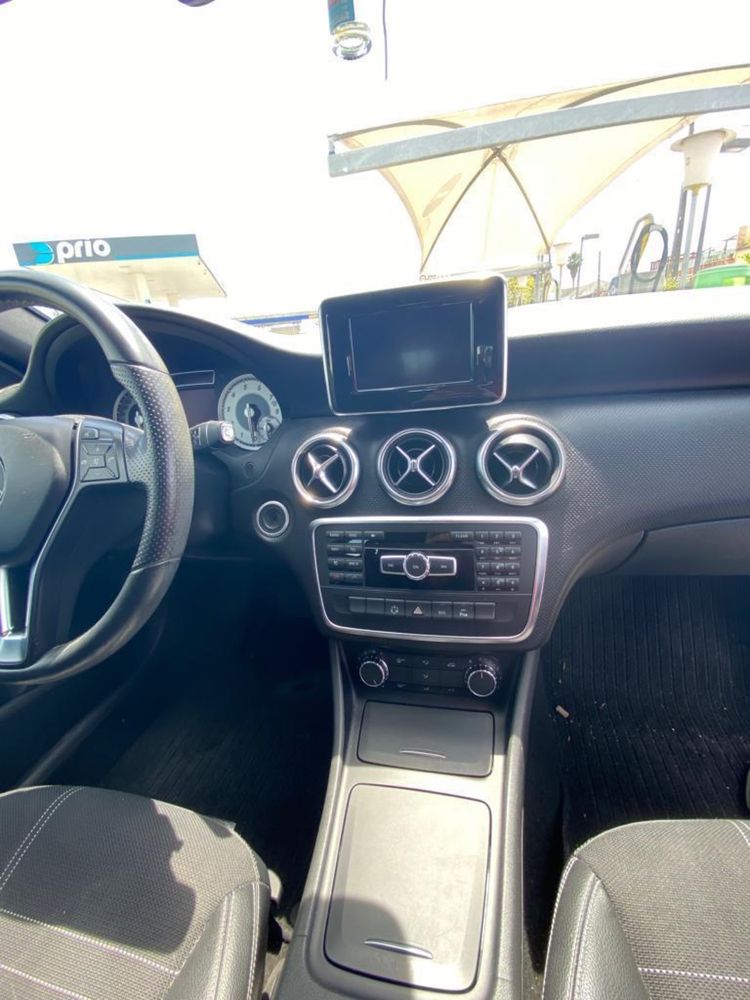 Ecrã/Display Mercedes Classe A W176
