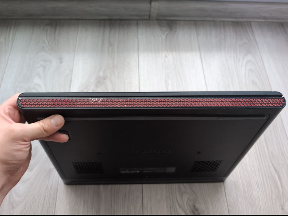 Laptop Dell Inspiron 15, 32GB RAM, 256 SSD, Intel i7, NVIDIA 1050Ti