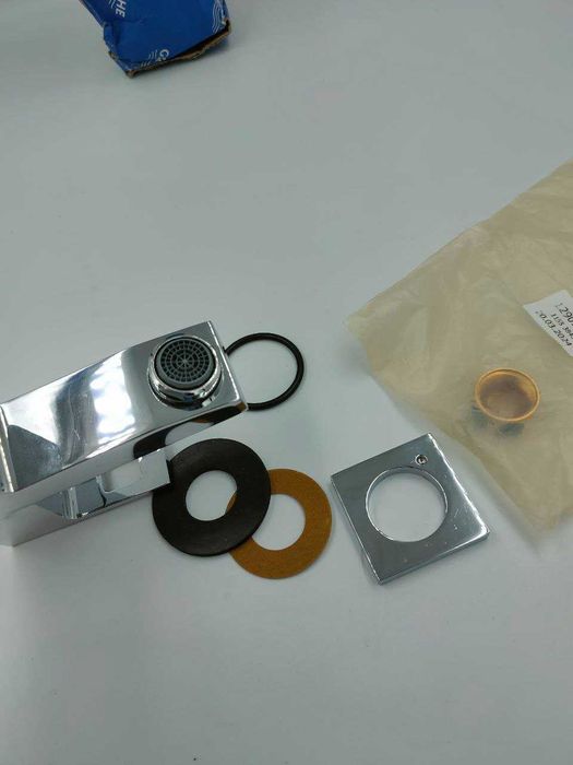 GROHE Eurocube Bateria kolumnowa Xs-Size Chrome