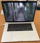 MacBook Pro 15" - mocna specyfikacja sprzętowa + gratis!