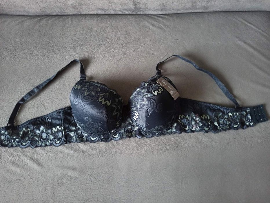 Бюстгальтер,  чашка 115 Е