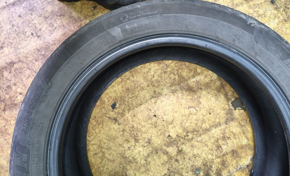 Шины летние Michelin 215 50 17
