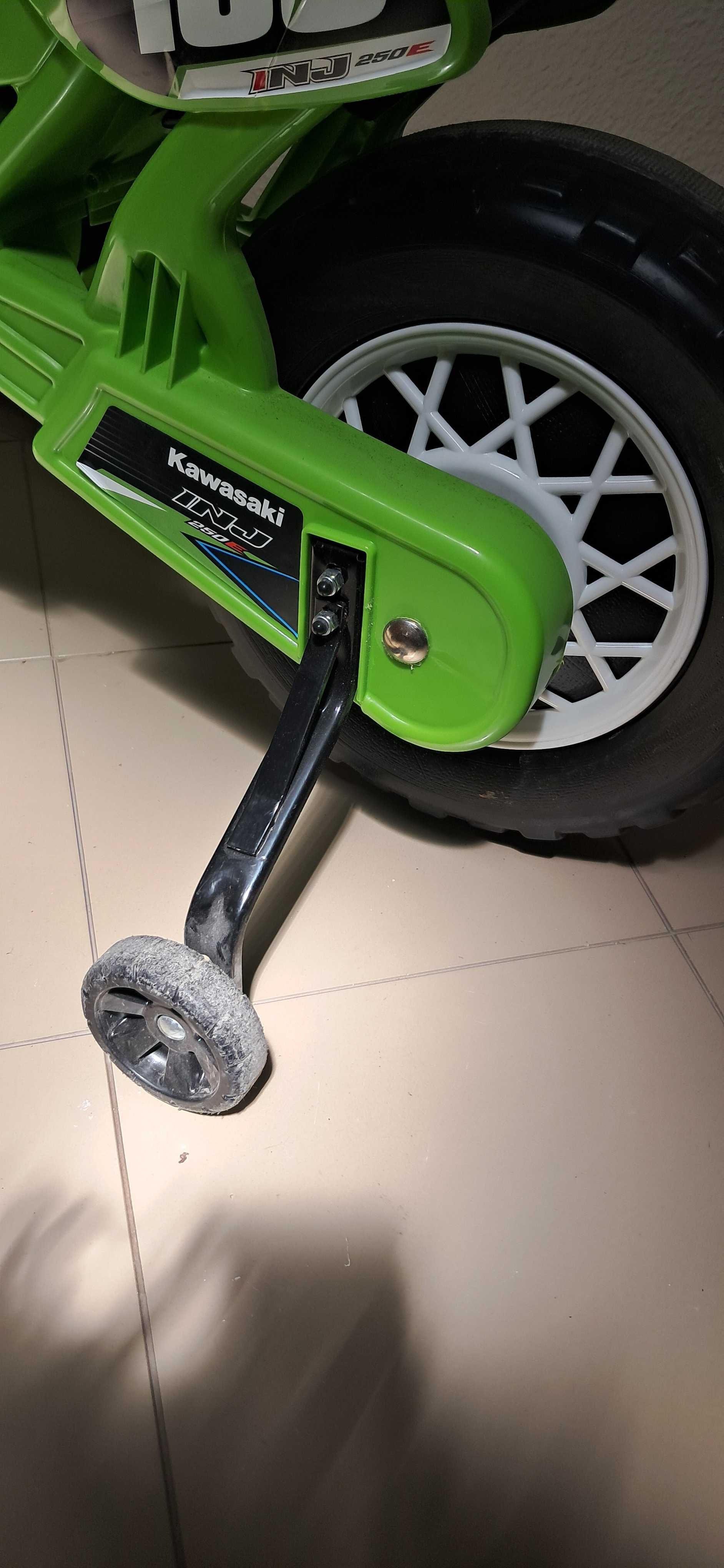 Mota elétrica para criança