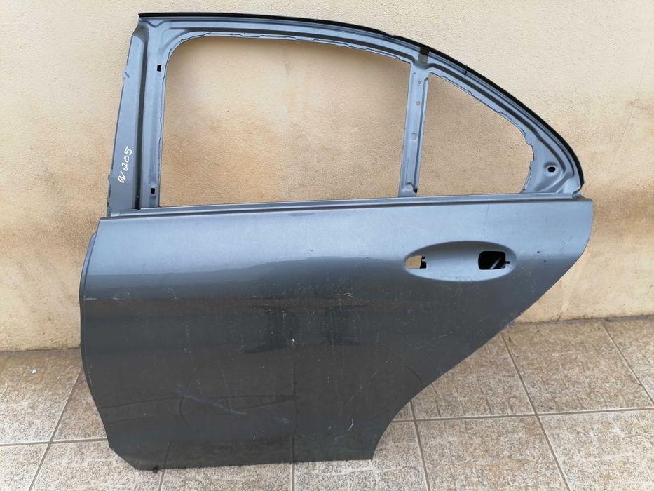Porta Mercedes classe C w205 carro sedan