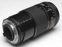 Objectiva
Nikon AF Nikkor 35-135 mm
f 3.5-4.5 (II)