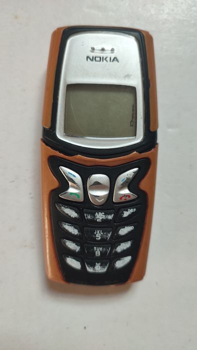 Nokia 5210 без акб