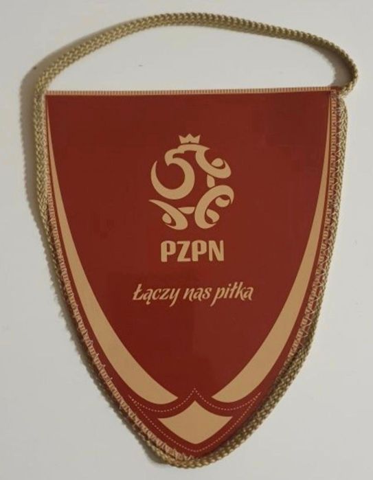 PZPN proporczyk reprezentacji Polski + przypinka gratis gratis