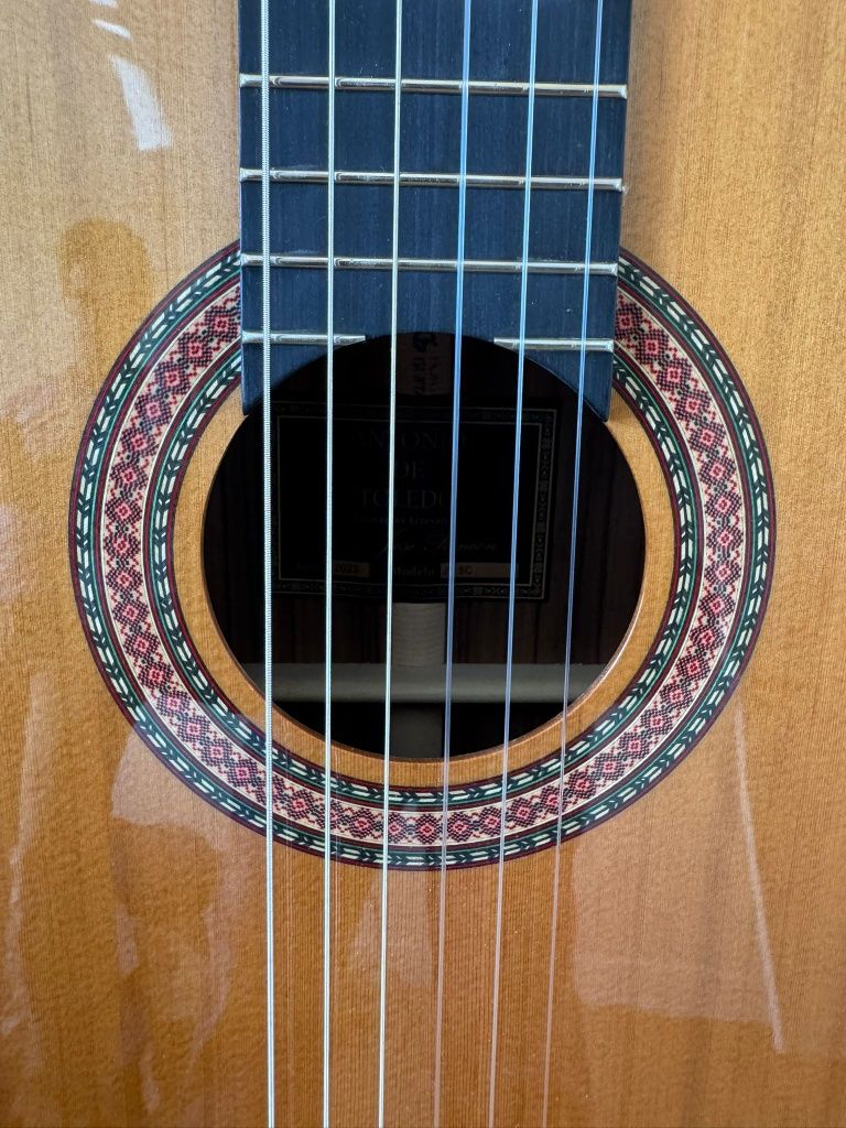 Guitarra em Muito Bom Estado