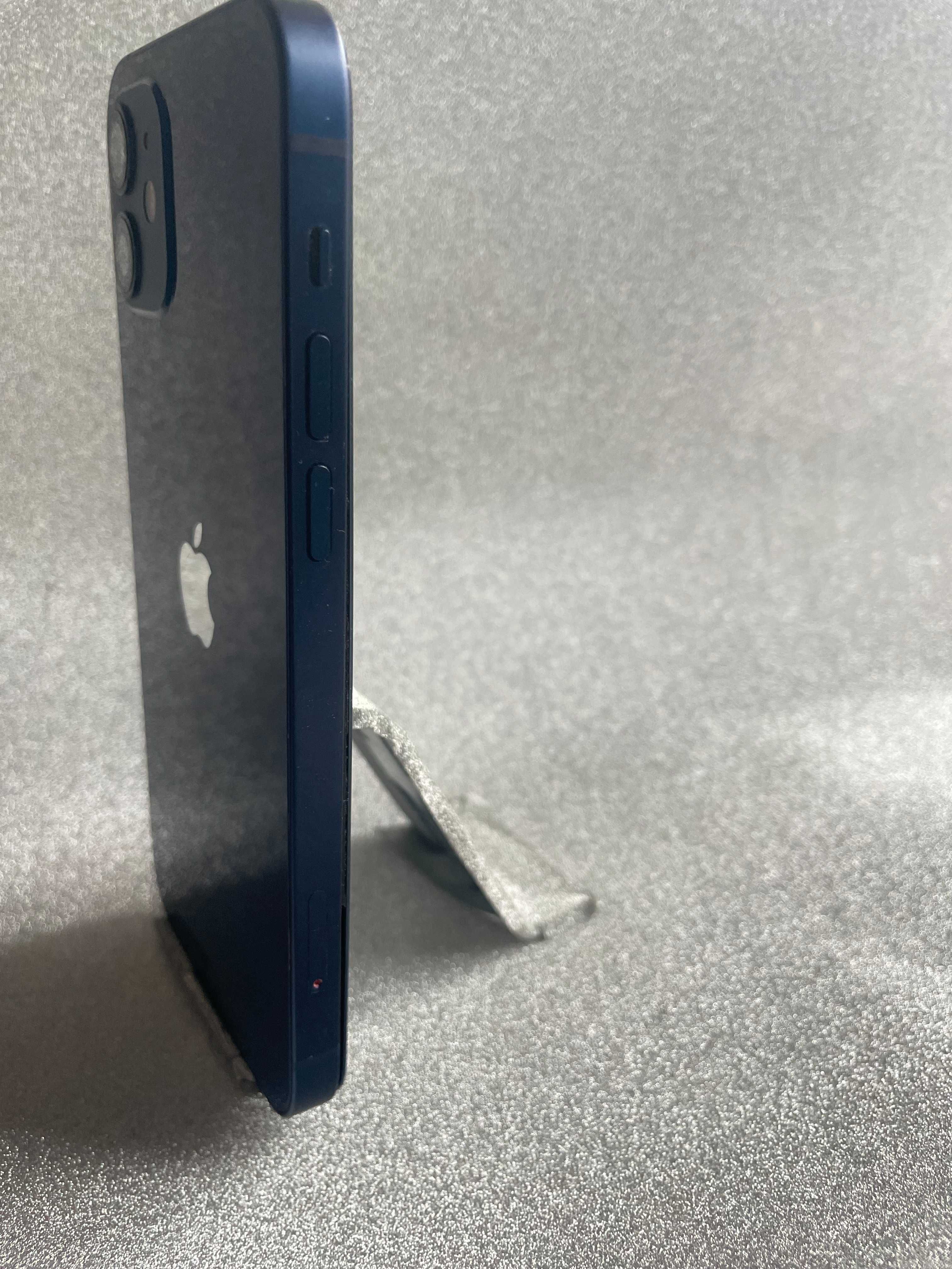 Apple iPhone 12 blue iCloud