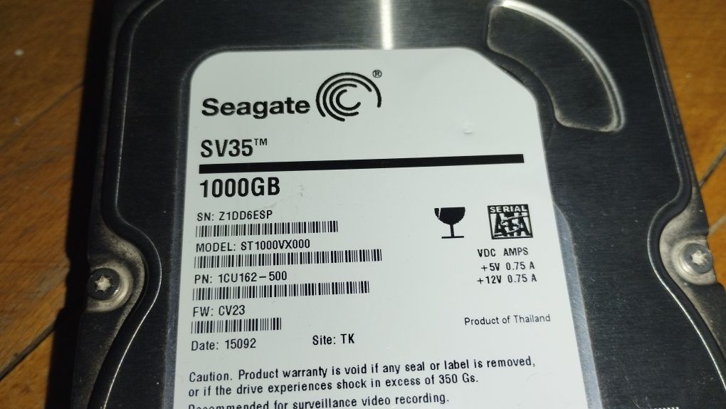 Жорсткий диск 1000 gb серверний SATA, швидкий