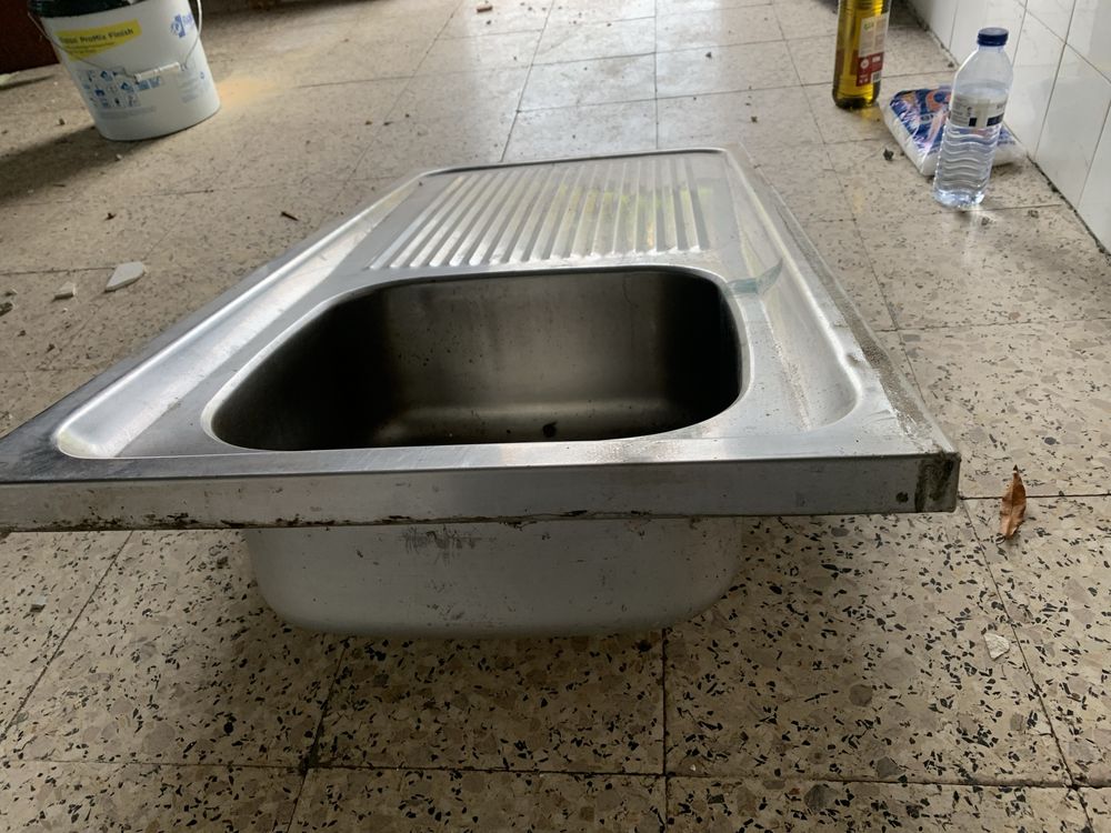 Lavatório de inox