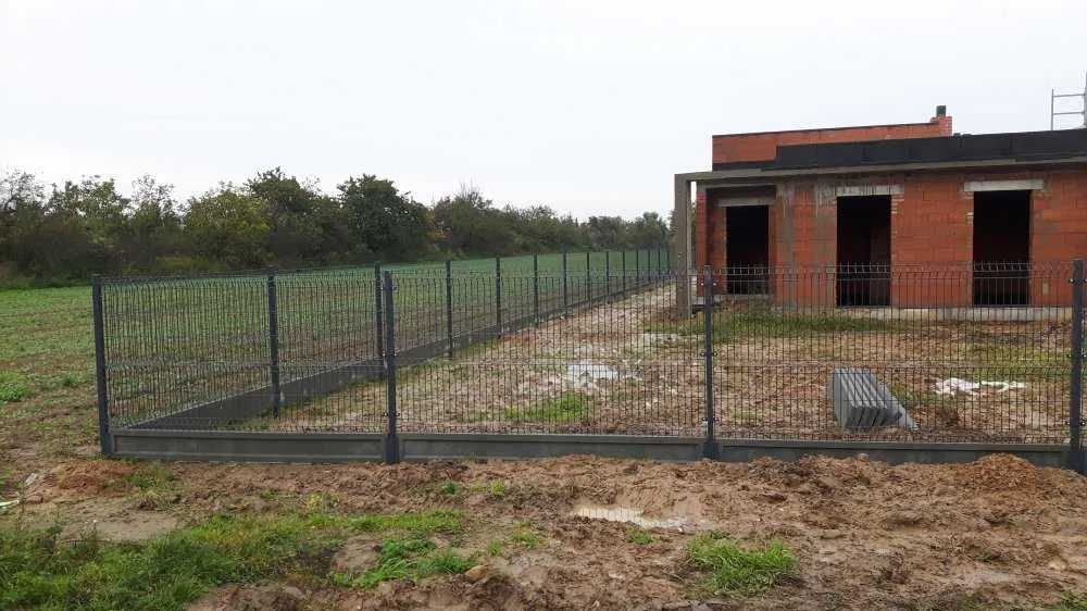 Panele ogrodzeniowe, podmurówka betonowa , słupki ogrodzeniowe