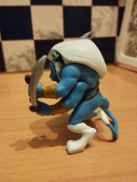 Boneco Might and Magic CoH Rakshasa + carta de figura