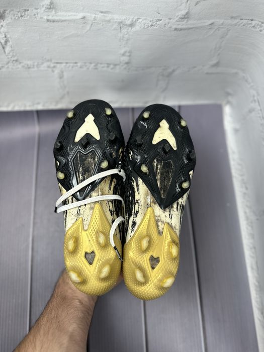 Чоловічі футбольні бутси Adidas Predator 20.1 Mutator 40p