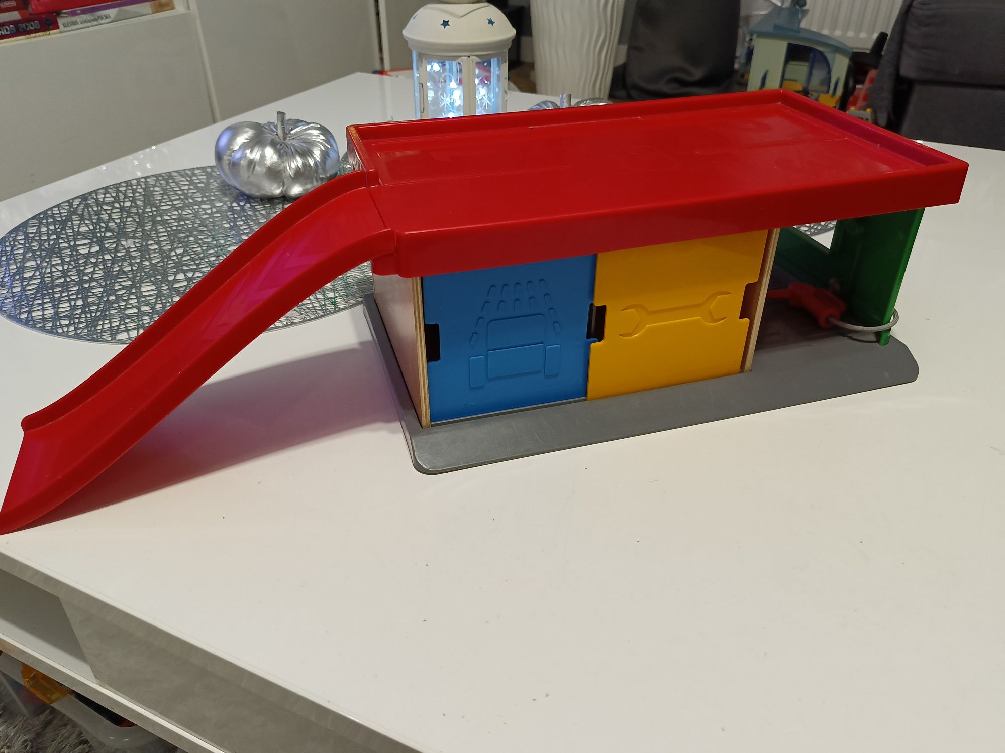 Garaż warsztat drewniany Ikea
