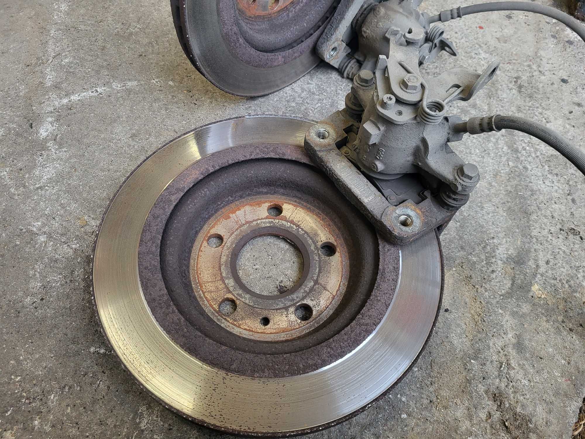 Insignia 2.8T V6 2.0CDTI Hamulce tył swap 315mm tarcza zacisk jarzmo