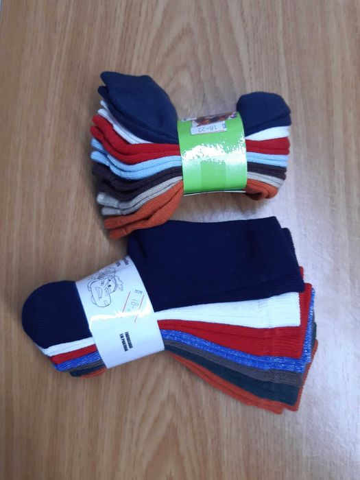 Lot de 14 pares de meias de bebé tamanho 18/22 (6-18 meses)