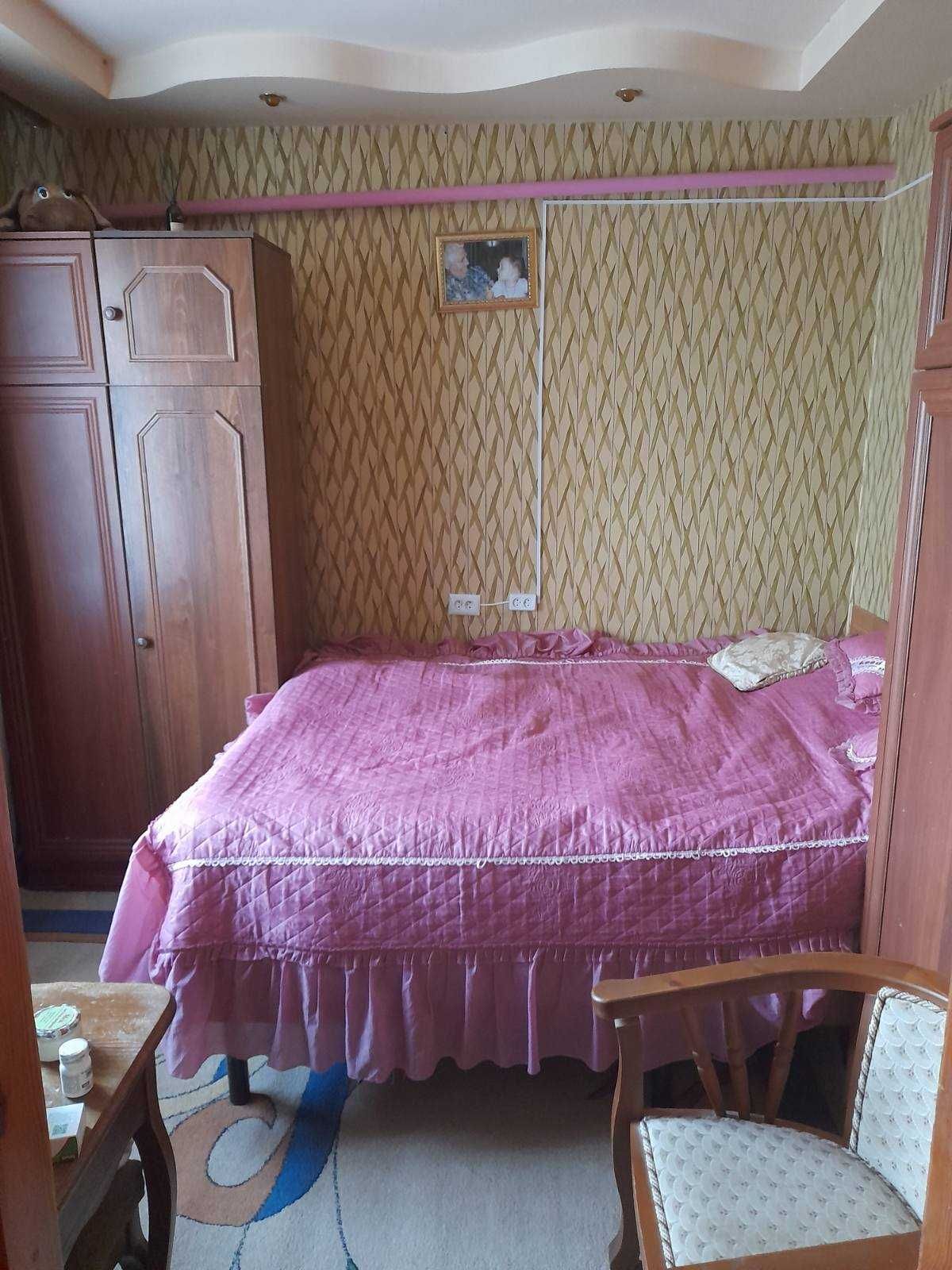 Продам добротный дом в центре пос. Борки – 40 км. от Харькова