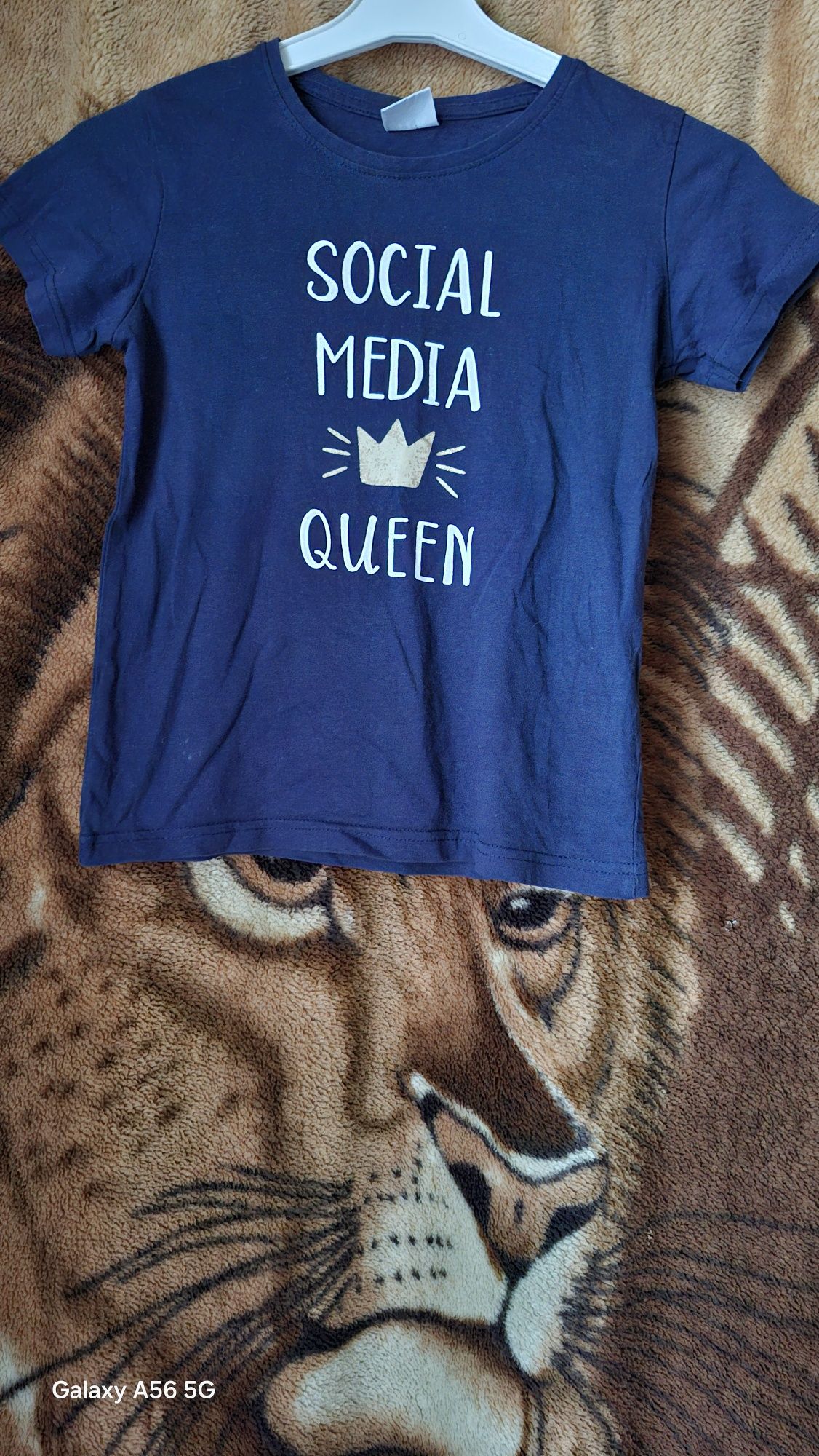 Bluzeczka dziewczęca  134/ 140.