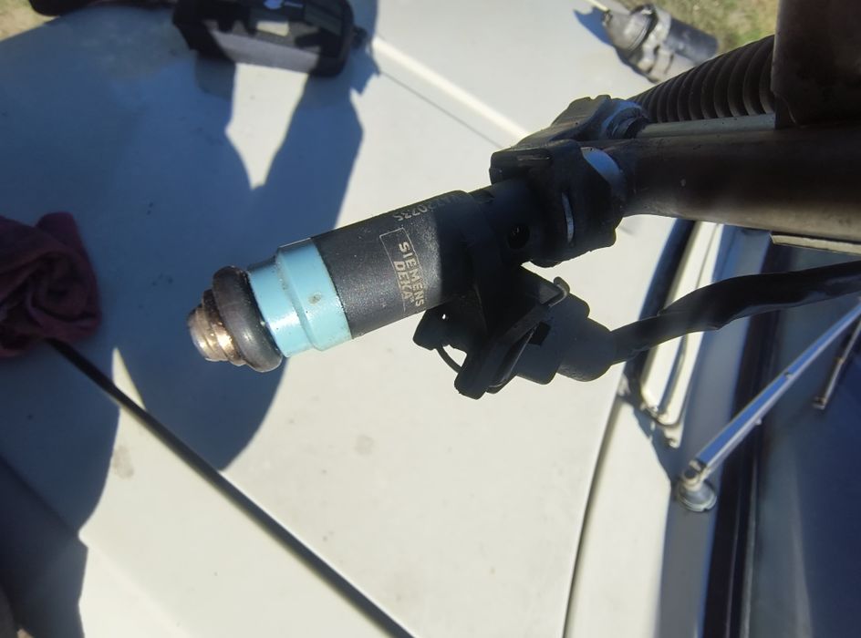 Паливна рампа 1.6 16кл Siemens