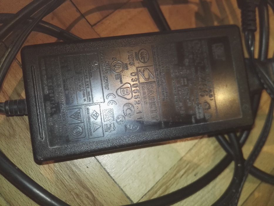 AC Power Adapter