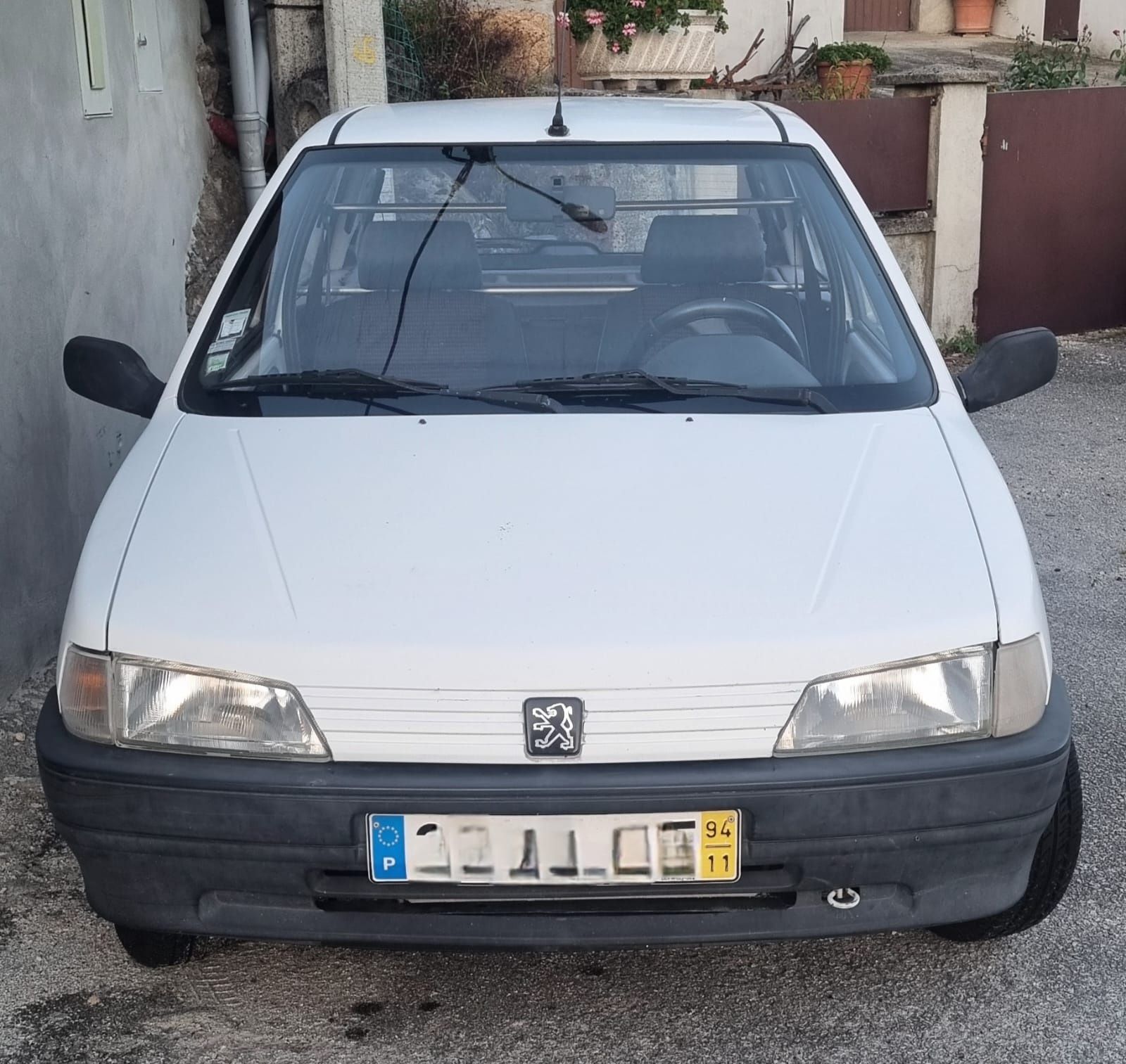 Peugeot 106 comercial