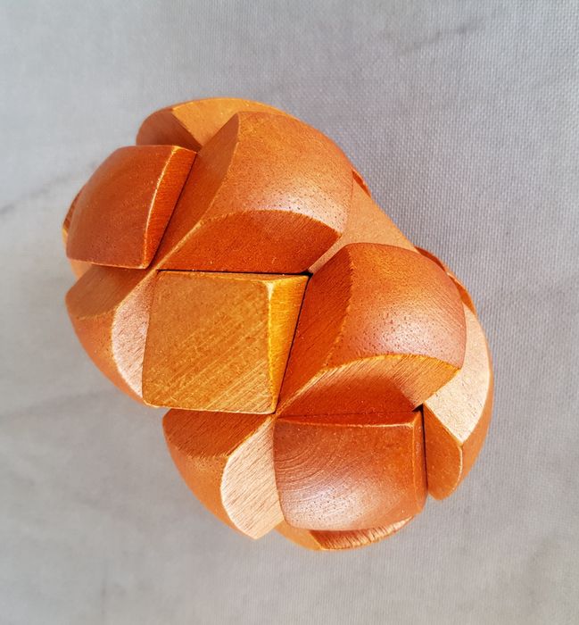 Zabawka drewniana do składania