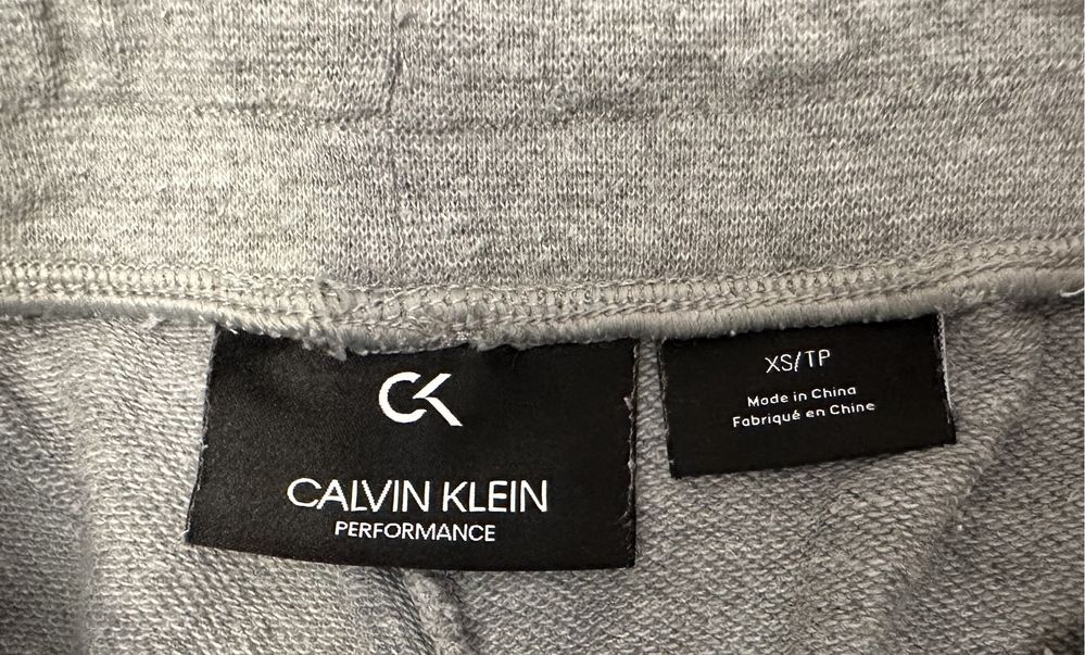 Женские спортивные Calvin Klein