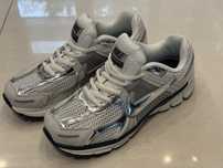 Nike vomero 5.