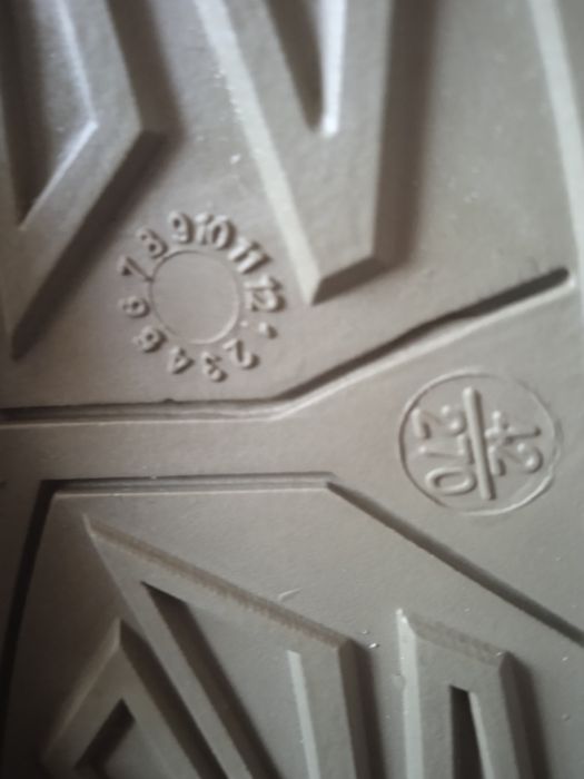 Ботинки мужские 42 розмера