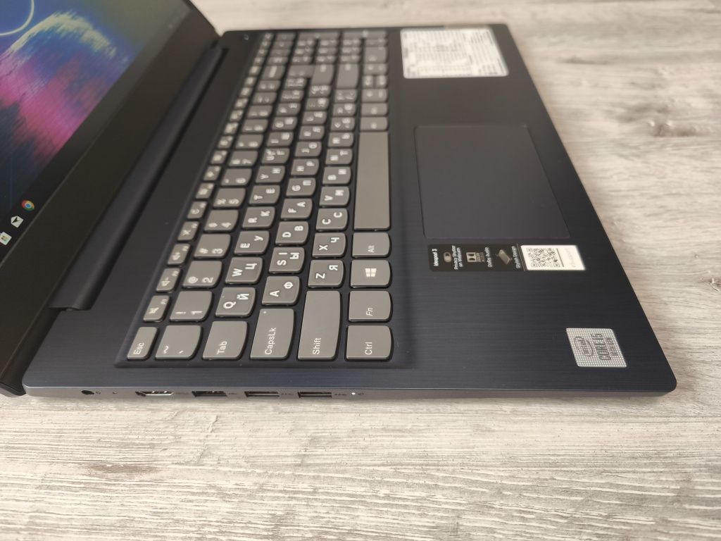 Мощний ноут Core i5-10th/SSD/DDR4/FullHD/для навчання/великий ноут