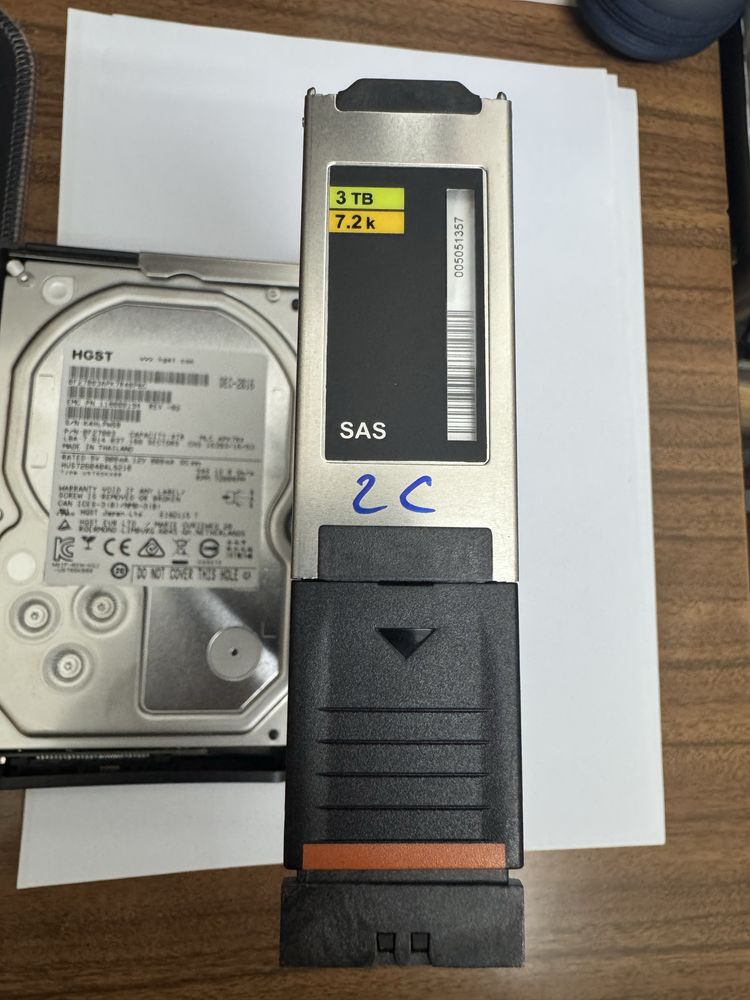 4T e 3T   HDD. SAS