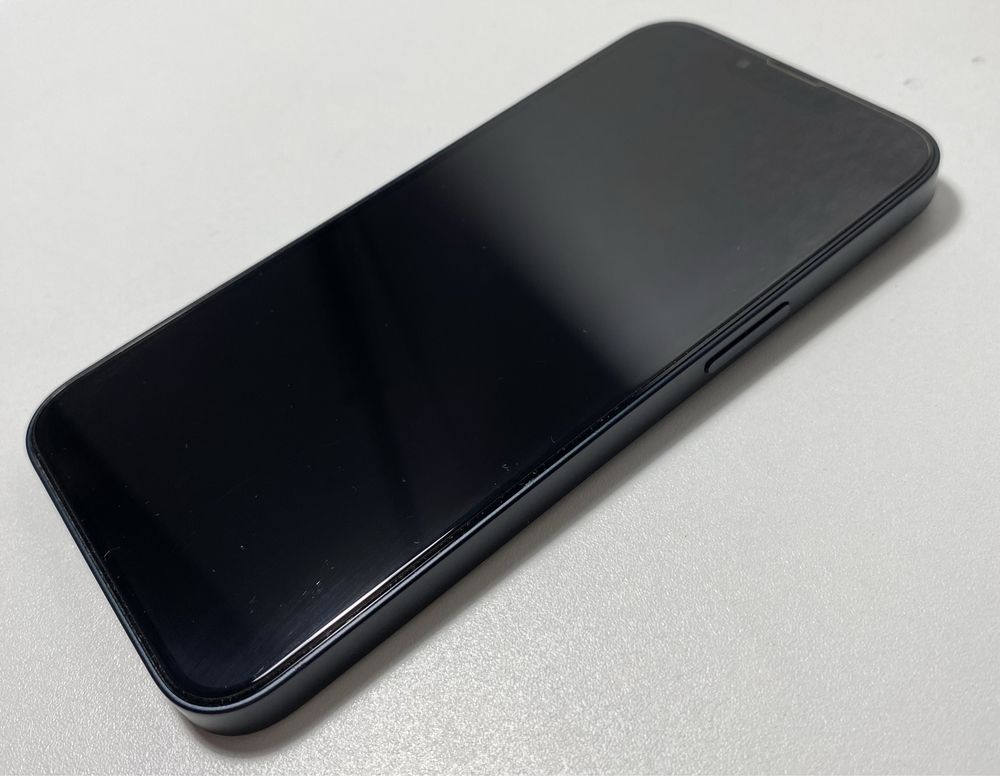 Iphone 13 midnight /azul escuro